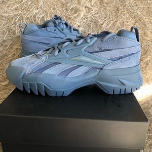 NEW **Cardi B Reebox Club C Size 8 (Blue)